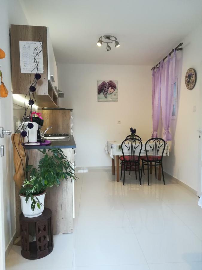Guesthouse Villa Marija Cres Exterior photo