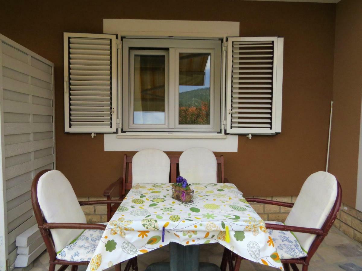 Guesthouse Villa Marija Cres Exterior photo